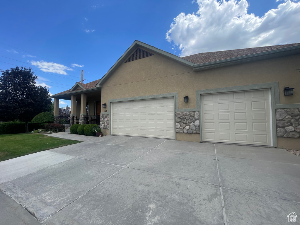 1519 W FOLIAGE LN South Jordan, UT 84095