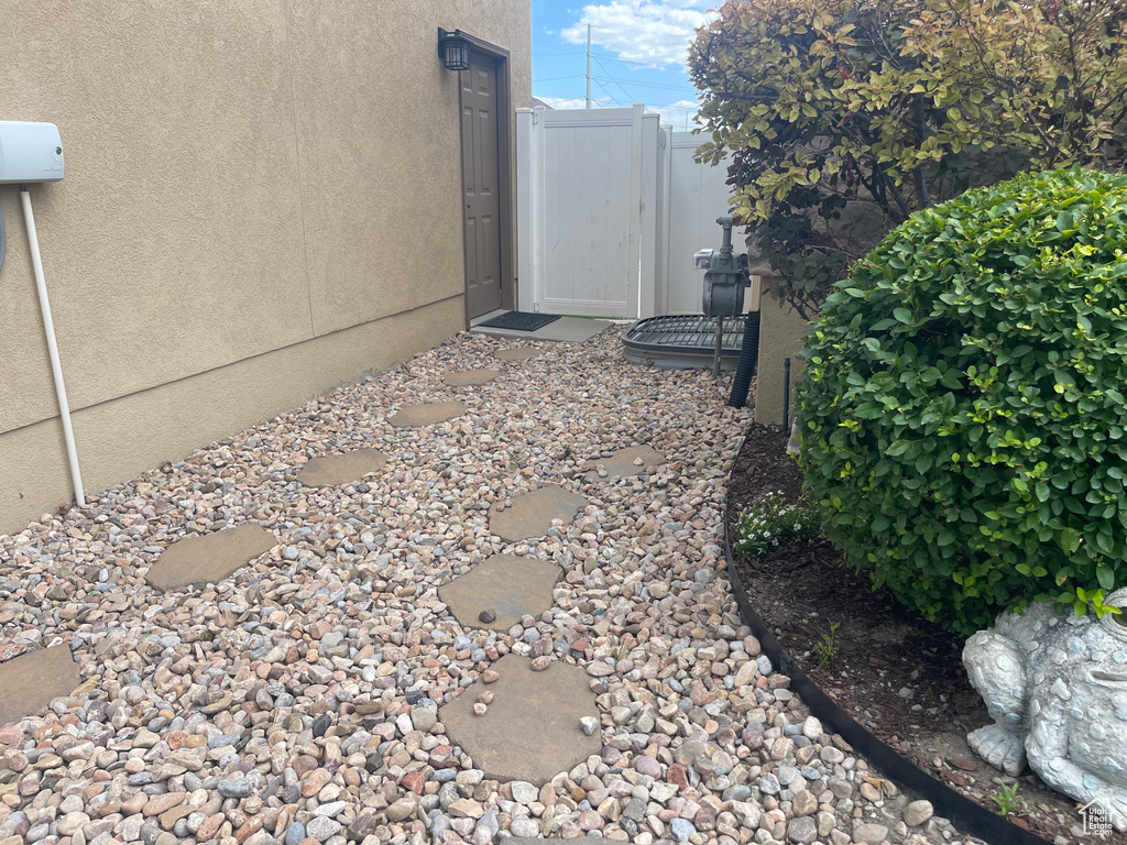 1519 W FOLIAGE LN South Jordan, UT 84095