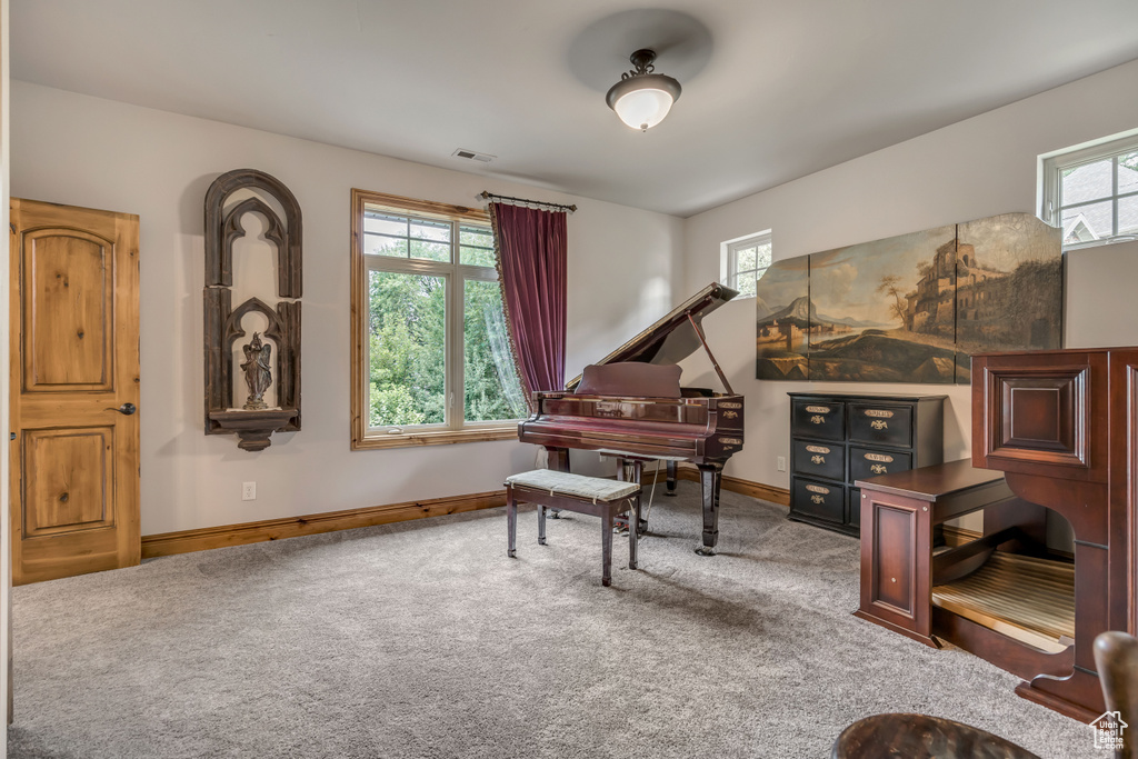 531 E CENTER ST Hyde Park, UT 84318
