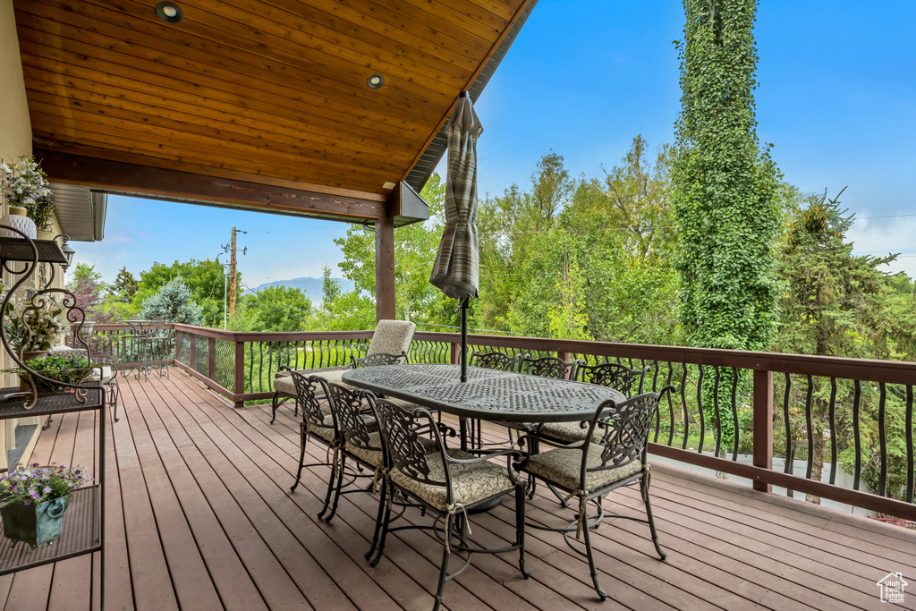 531 E CENTER ST Hyde Park, UT 84318