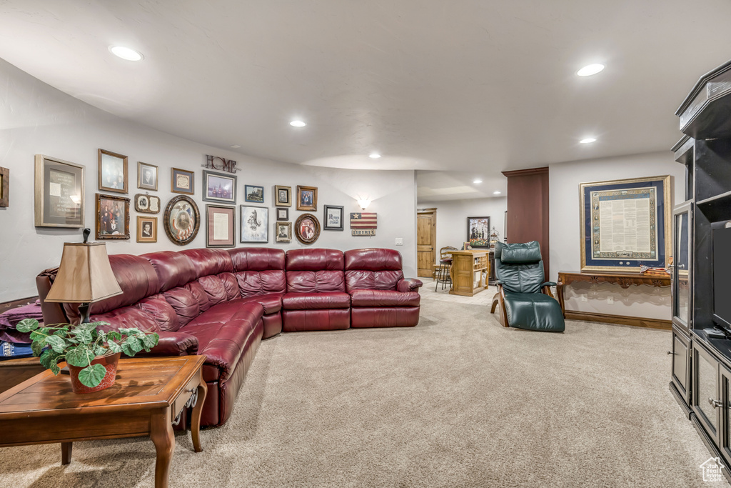 531 E CENTER ST Hyde Park, UT 84318