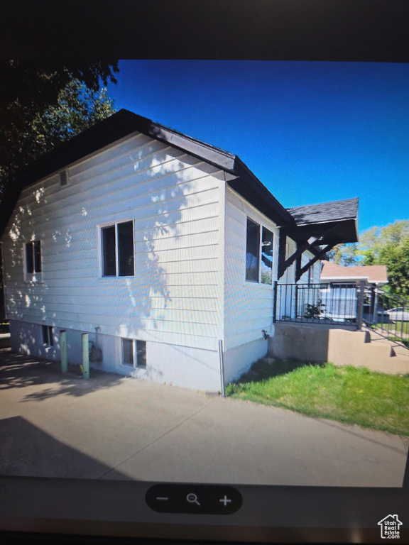 Photo 2 for MLS #2100411 at 3567 Adams Ave