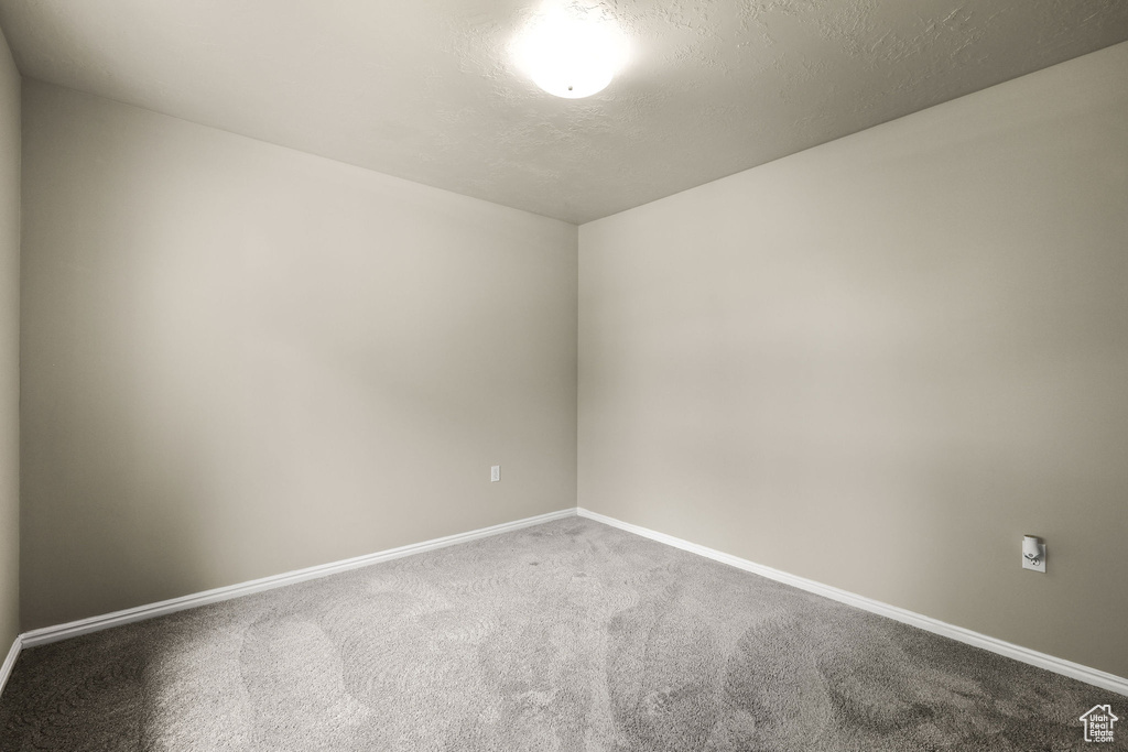 5235 MIDLAND DR Roy, UT 84067