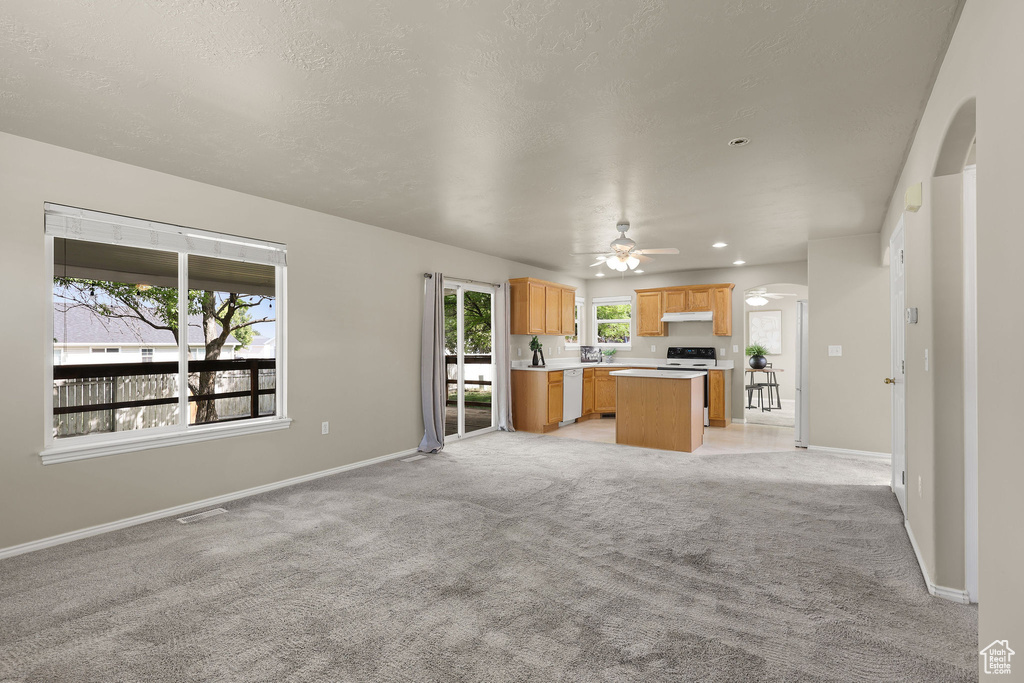 5235 MIDLAND DR Roy, UT 84067