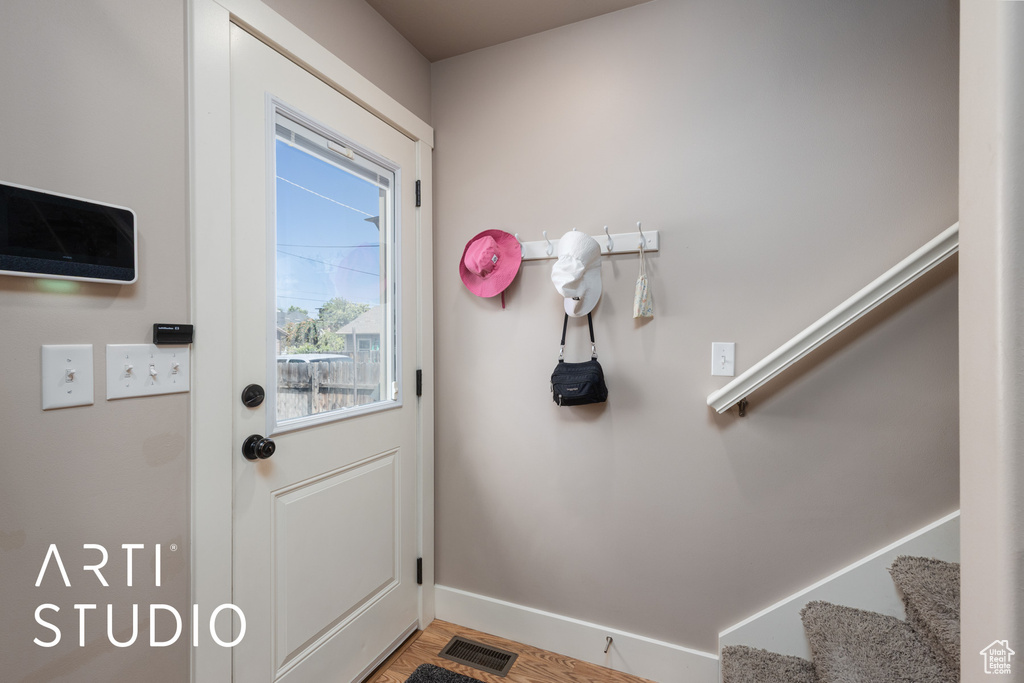 2555 FOWLER AVE Ogden, UT 84401