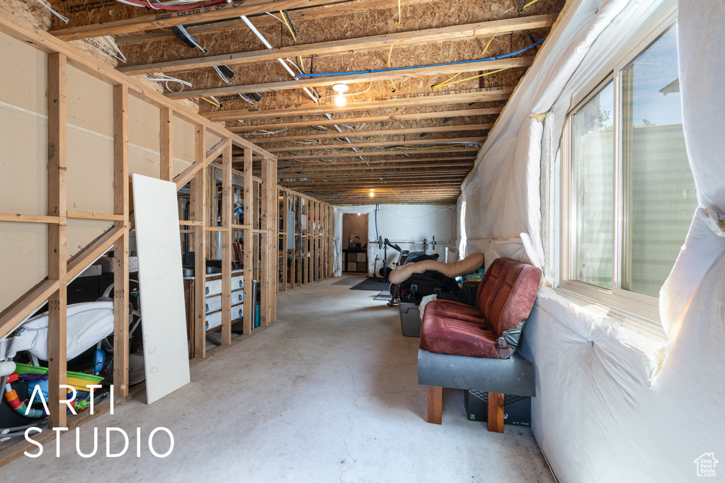 2555 FOWLER AVE Ogden, UT 84401