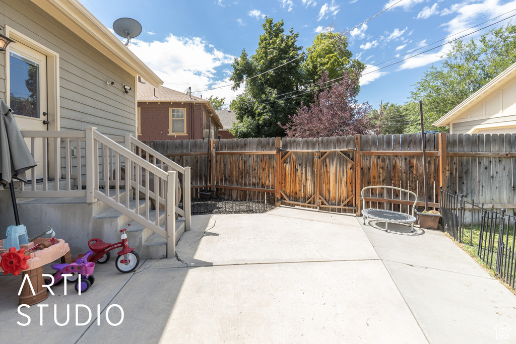 2555 FOWLER AVE Ogden, UT 84401