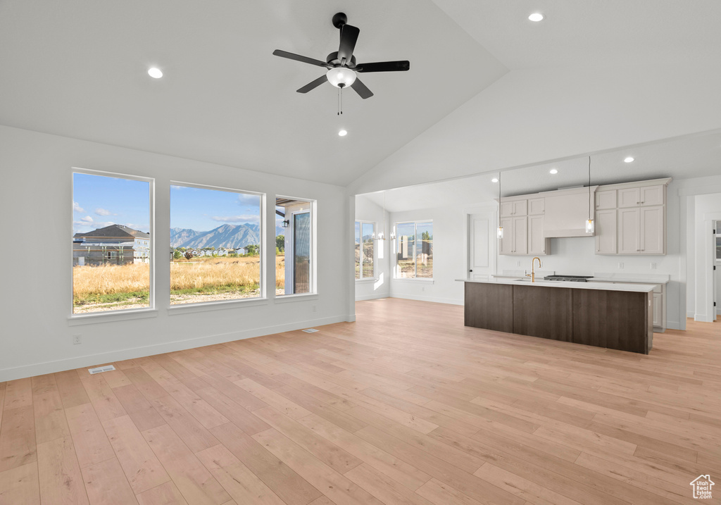 Photo 9 for MLS #2100422 at 287 E 1150 North #73