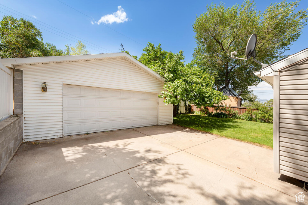 2538 E WILMINGTON AVE Salt Lake City, UT 84109