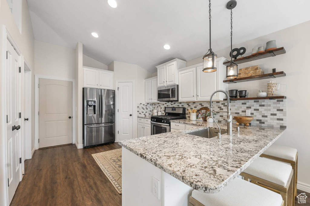 4065 E COMANCHE ST Eagle Mountain, UT 84005