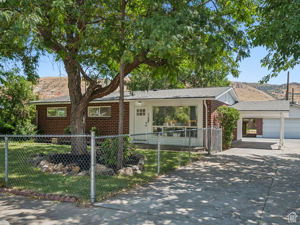 1146 N TOPAZ DR Salt Lake City, UT 84116
