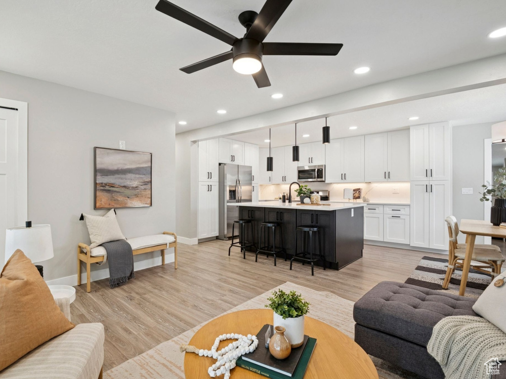 1146 N TOPAZ DR Salt Lake City, UT 84116