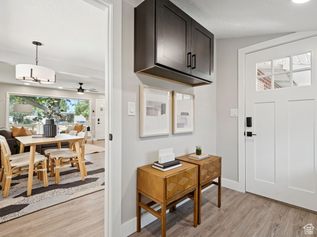 1146 N TOPAZ DR Salt Lake City, UT 84116