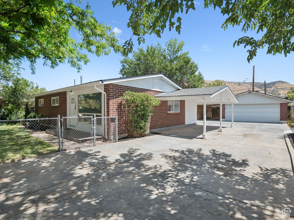 1146 N TOPAZ DR Salt Lake City, UT 84116
