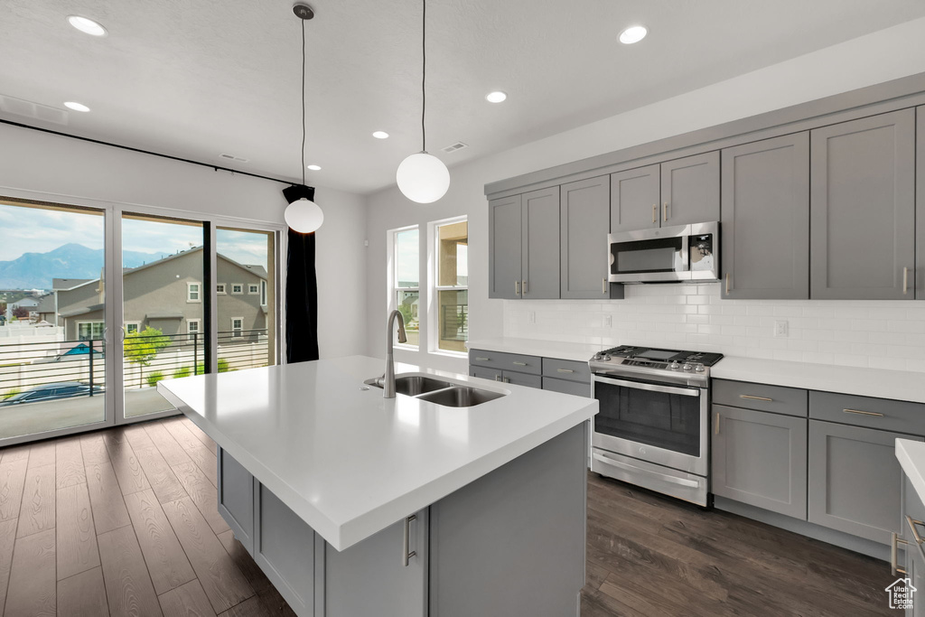 2759 N TURPIN LN Lehi, UT 84043