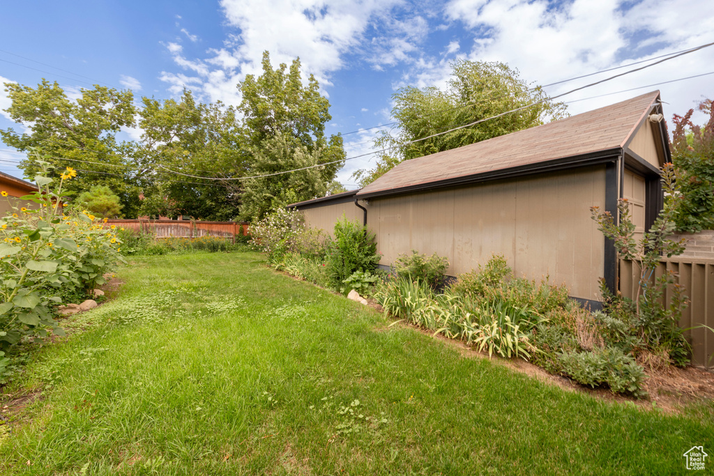 1545 E LOGAN AVE Salt Lake City, UT 84105