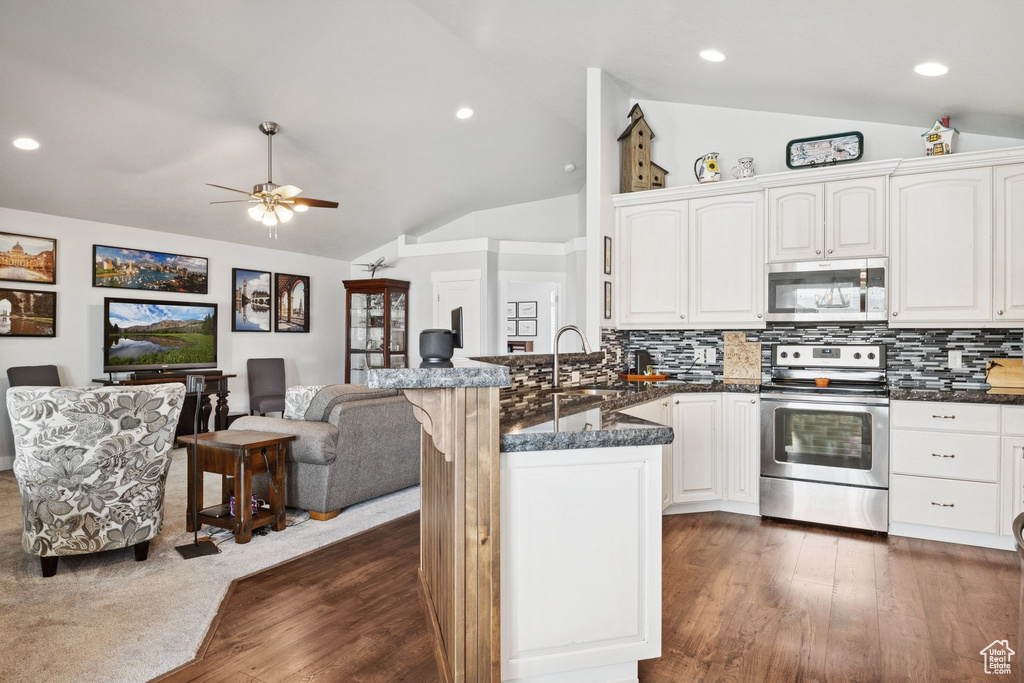 393 S ROADSTER LN Grantsville, UT 84029