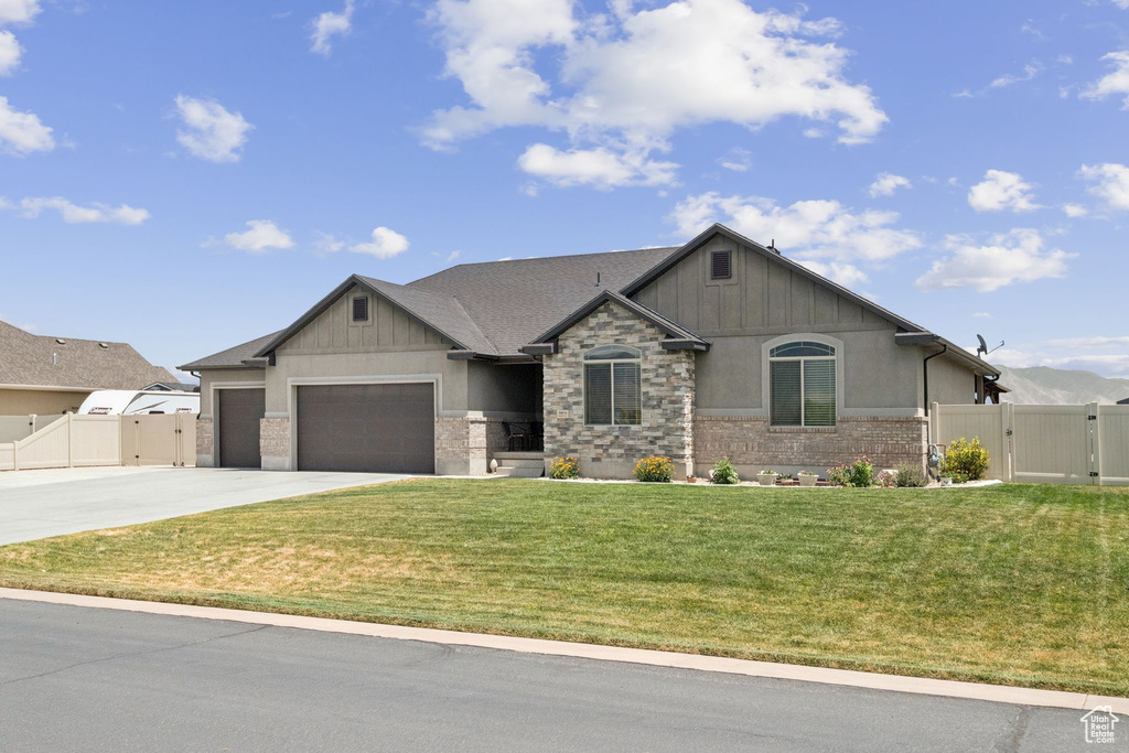 393 S ROADSTER LN Grantsville, UT 84029