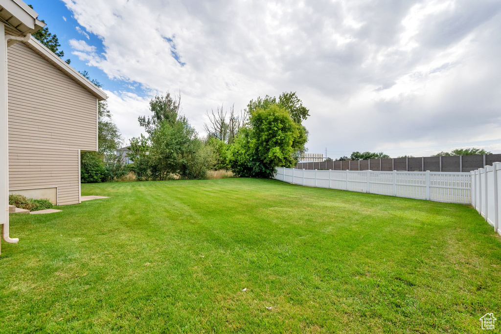 1689 N 725 W Centerville, UT 84014