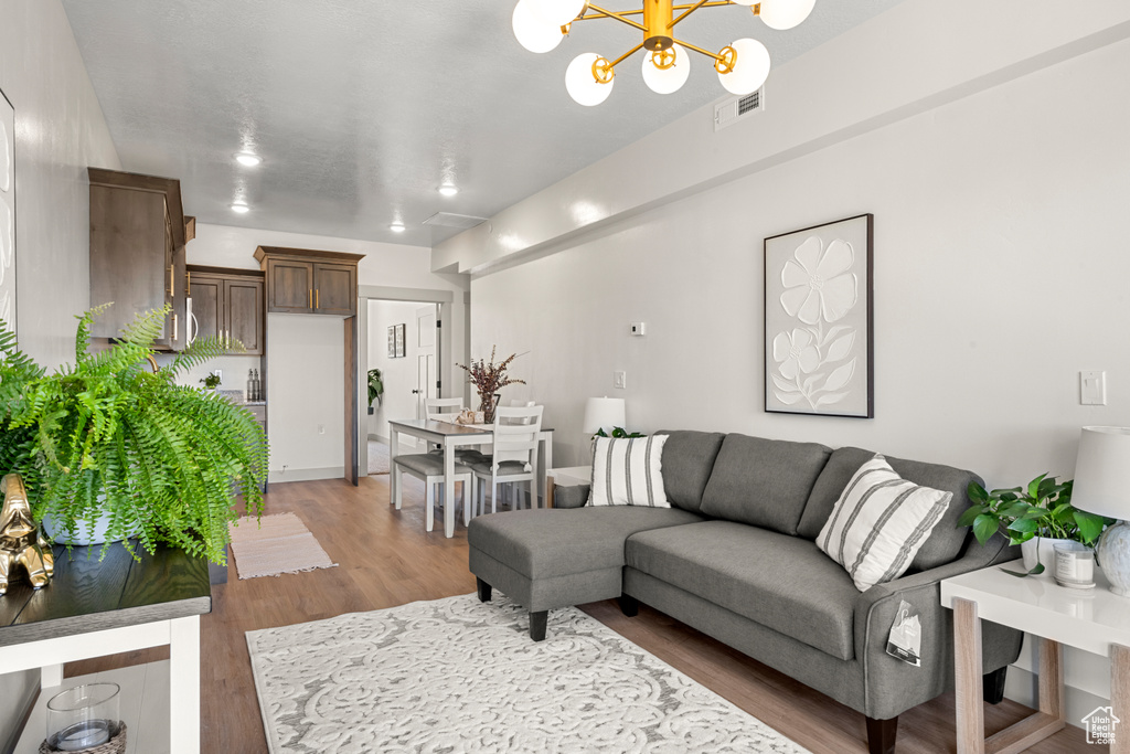 Photo 2 for MLS #2100455 at 947 N Harbor Village Dr #202