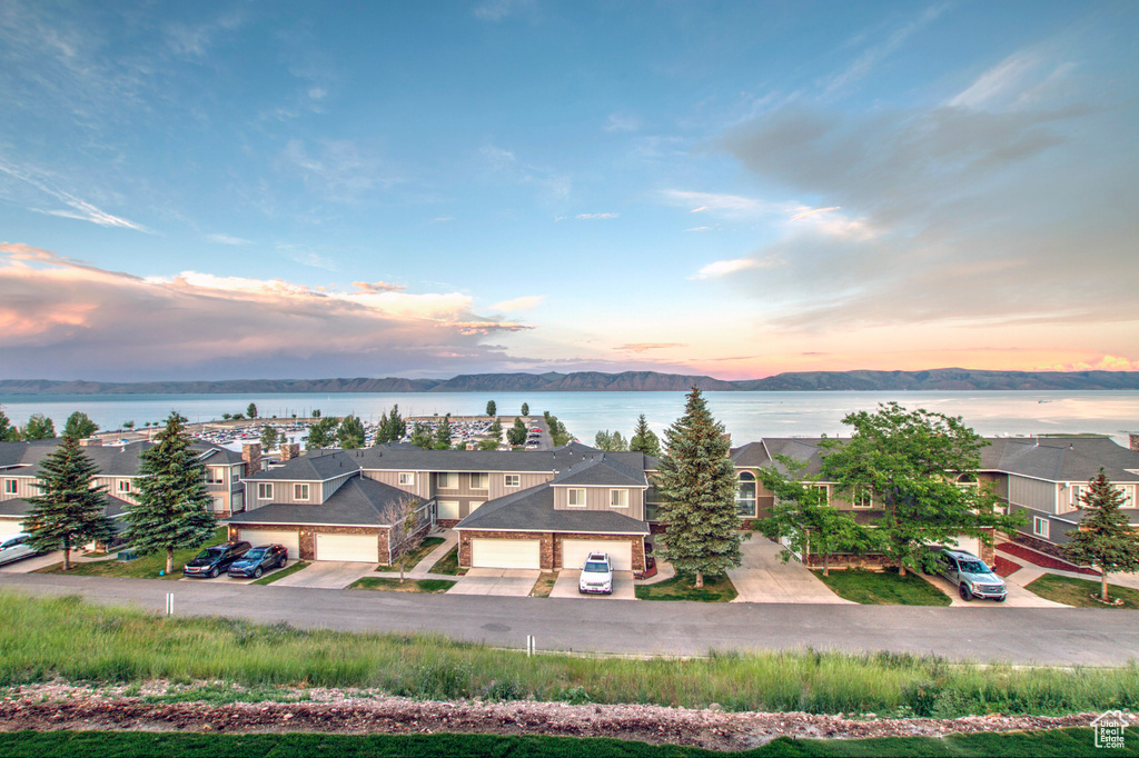 951 N HARBOR VILLAGE DR #201 Garden City, UT 84028