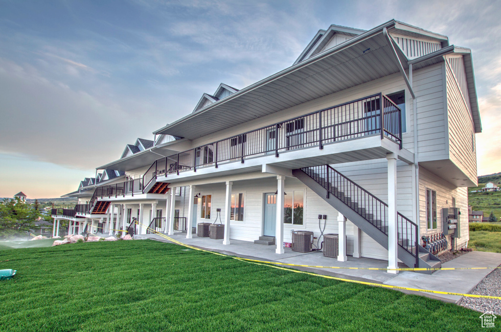 951 N HARBOR VILLAGE DR #201 Garden City, UT 84028