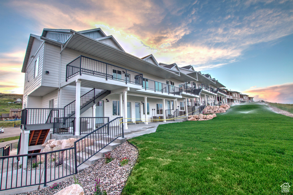 951 N HARBOR VILLAGE DR #201 Garden City, UT 84028
