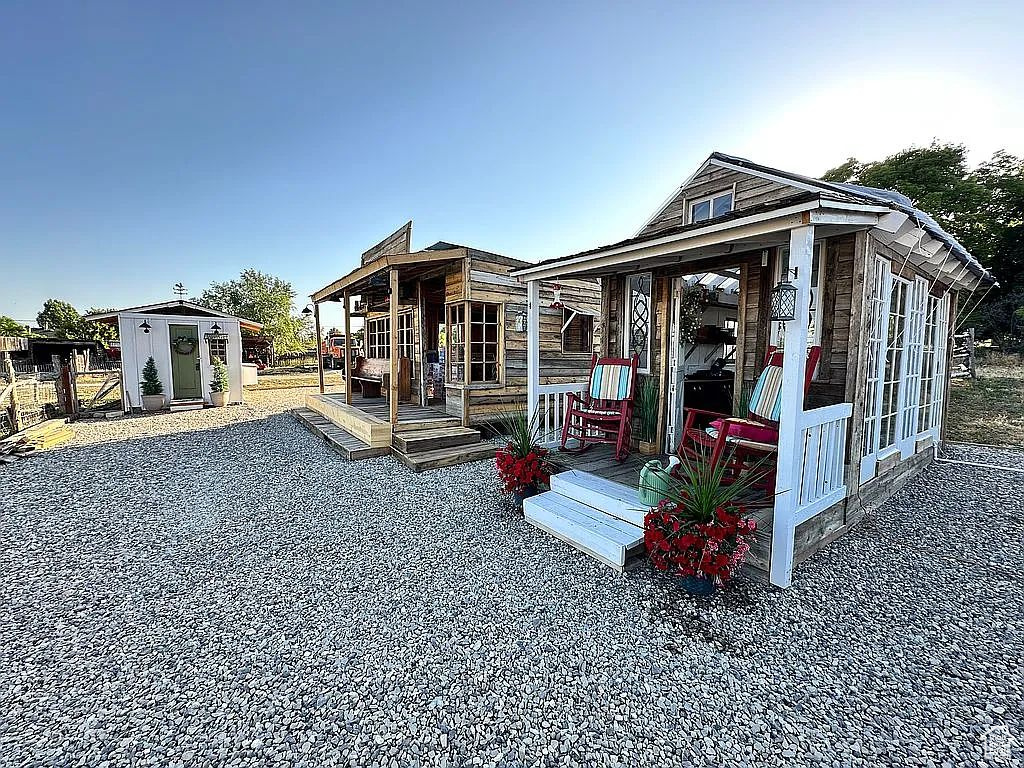 287 S 100 E Spring City, UT 84662