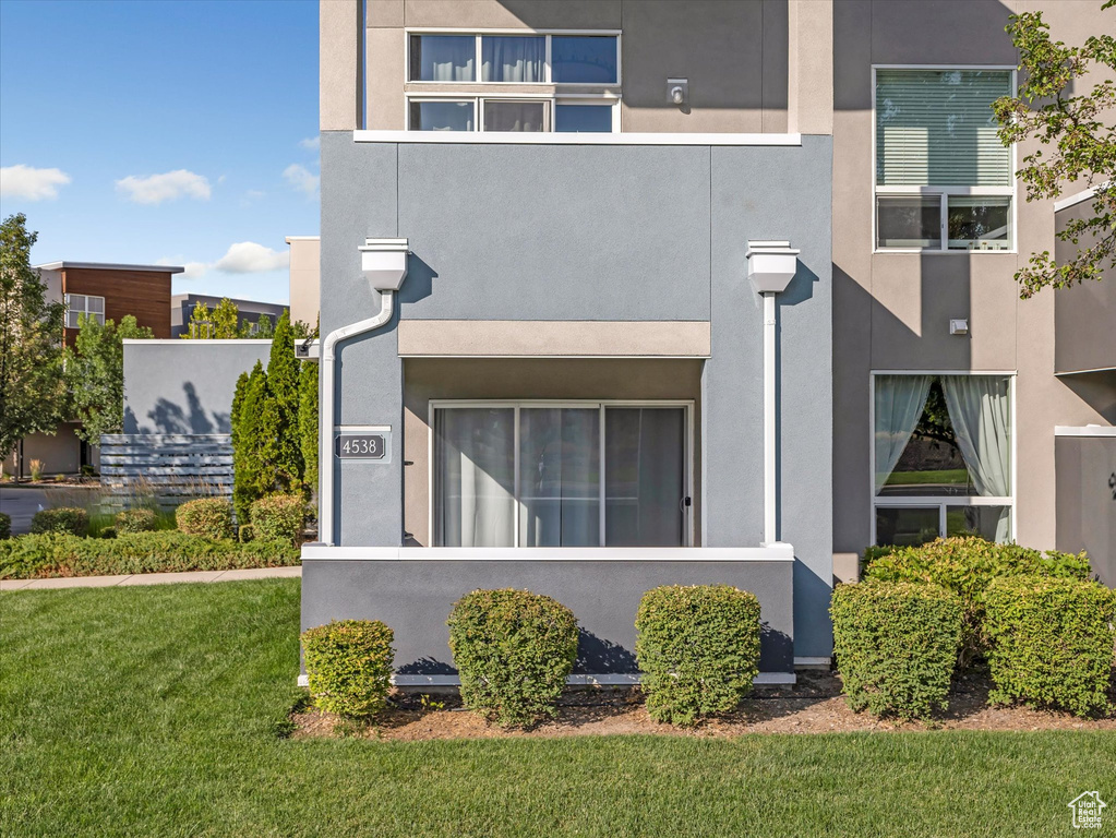 4538 W SOUTH JORDAN PKWY #101 South Jordan, UT 84009