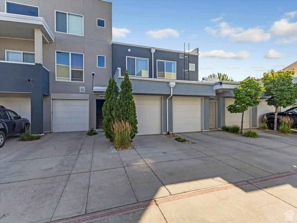 4538 W SOUTH JORDAN PKWY #101 South Jordan, UT 84009