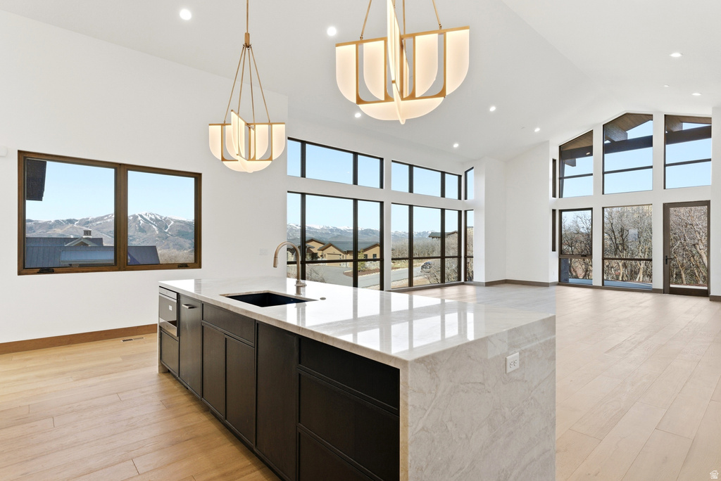 11004 N WRANGLER CIR Hideout, UT 84036