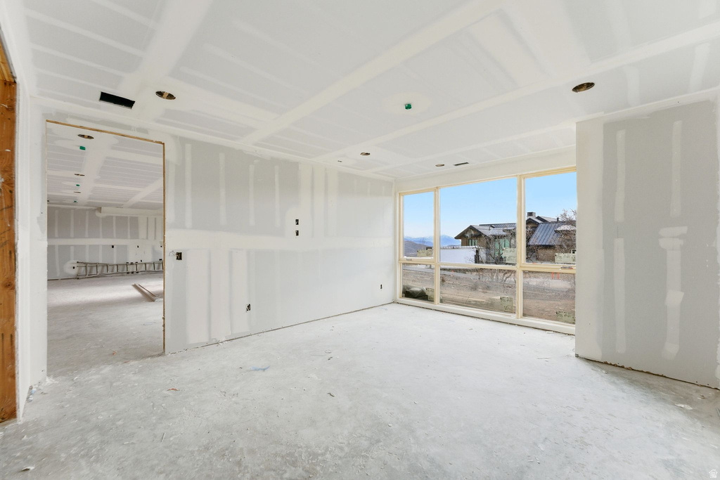 11004 N WRANGLER CIR Hideout, UT 84036