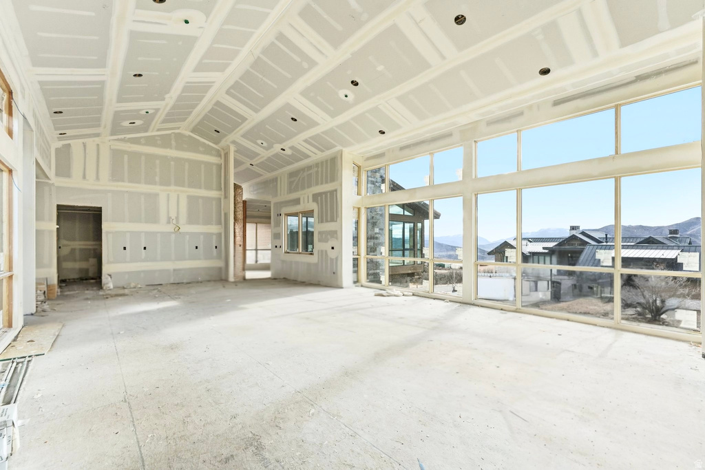 11004 N WRANGLER CIR Hideout, UT 84036