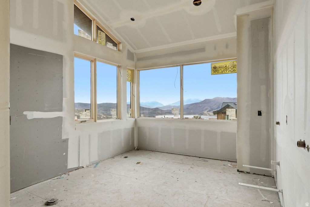 11004 N WRANGLER CIR Hideout, UT 84036