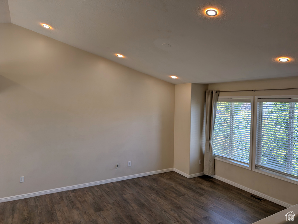 Photo 9 for MLS #2100535 at 2237 W Craig Ln