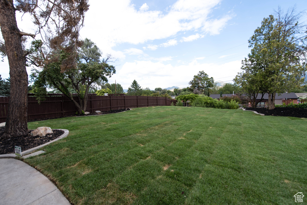 4707 S MEADOWVIEW RD Murray, UT 84107