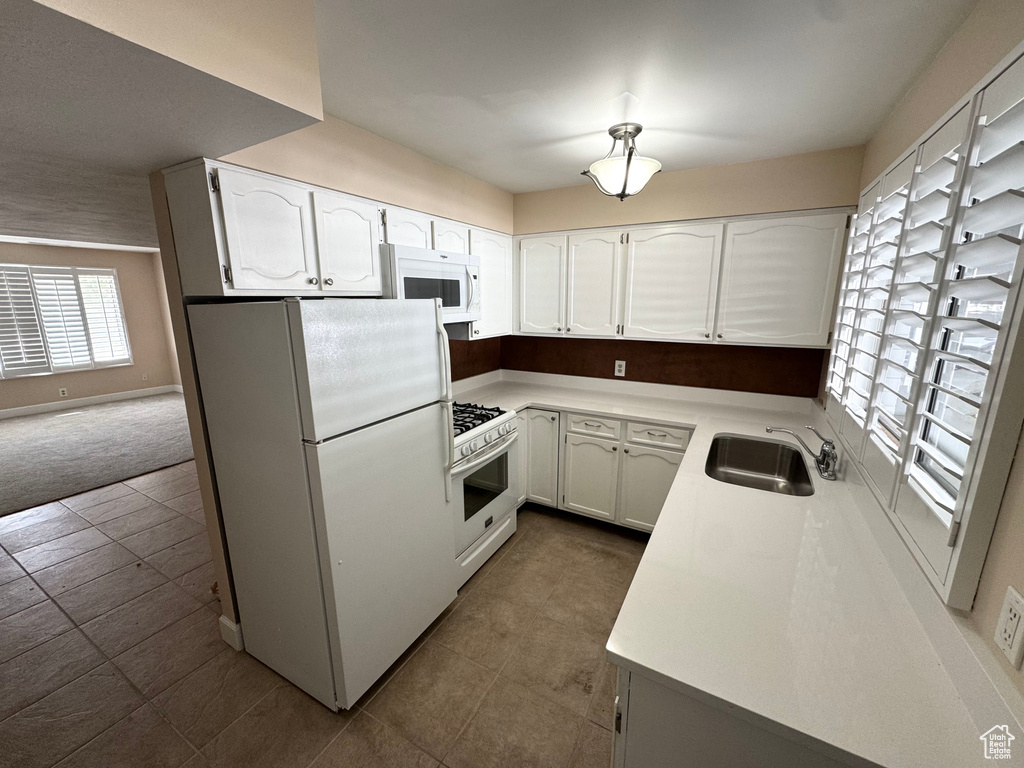 Photo 8 for MLS #2100544 at 2129 E Georgetown