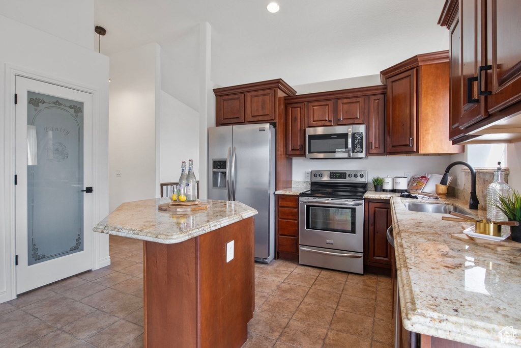 4593 PROMENADE DR Roy, UT 84067