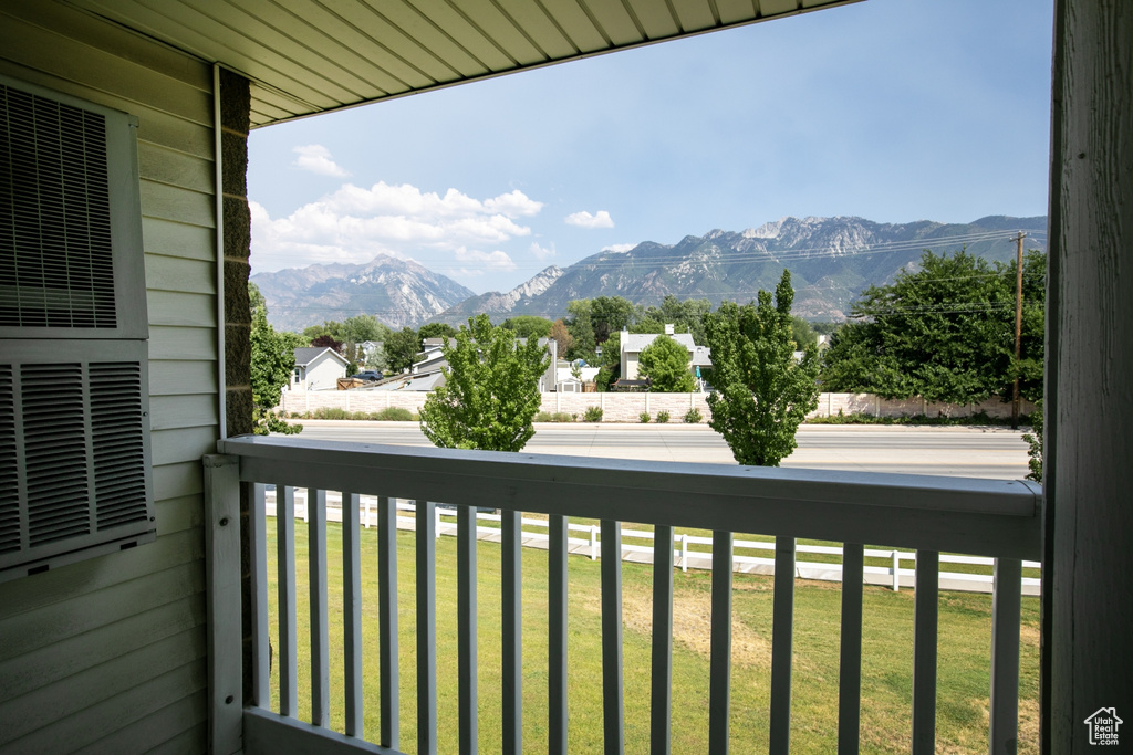 11075 S GRAPE ARBOR PL #206 Sandy, UT 84070