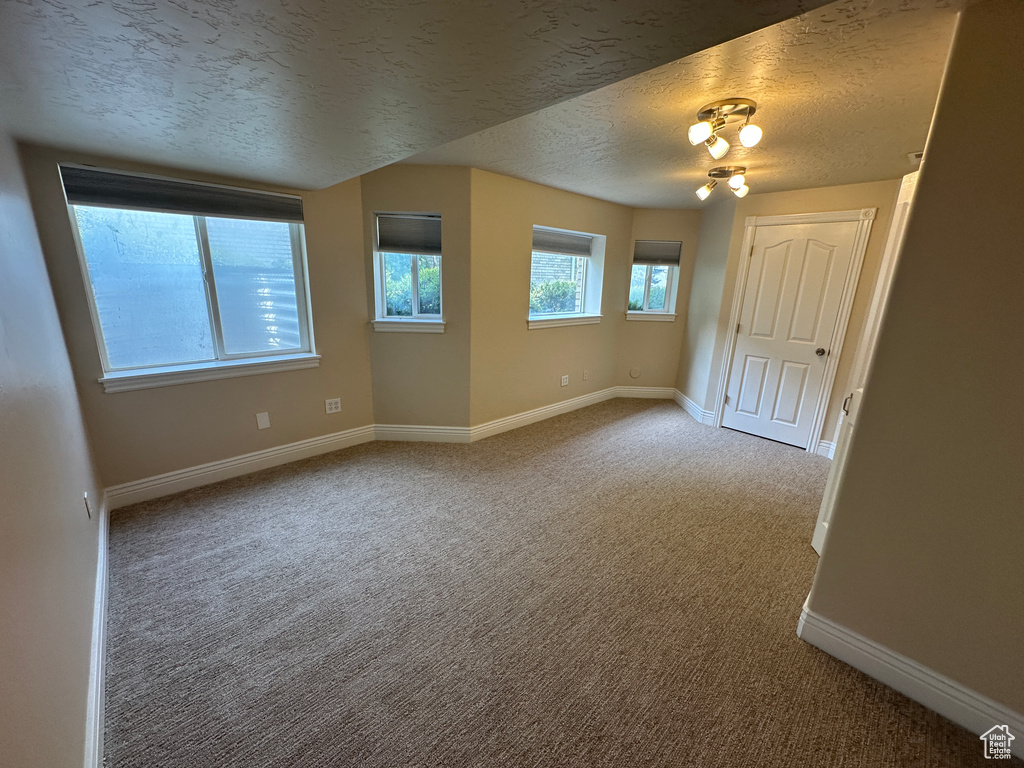 941 S FREMONT RD Bountiful, UT 84010