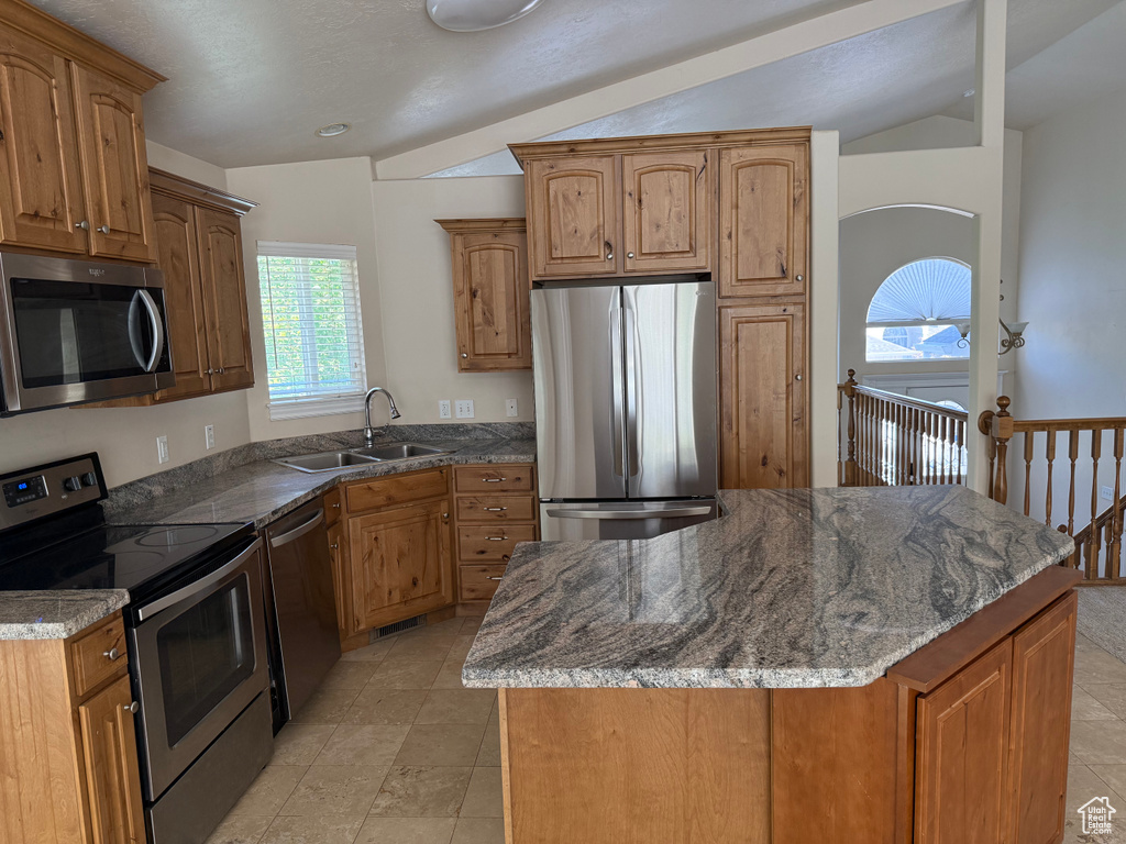 941 S FREMONT RD Bountiful, UT 84010