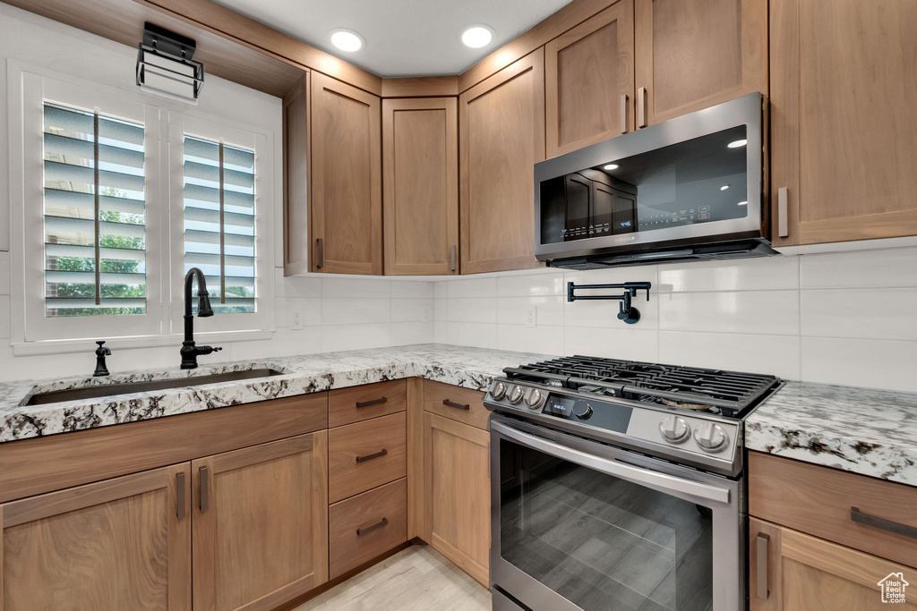4371 W LENNOX DR South Jordan, UT 84009