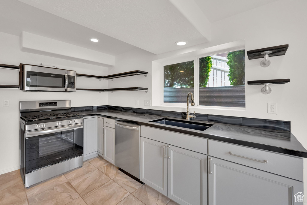 4371 W LENNOX DR South Jordan, UT 84009