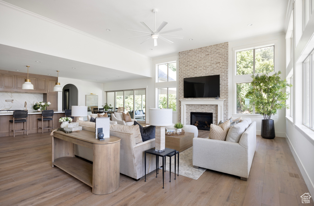 3303 E LONE SPRINGS CV Sandy, UT 84092