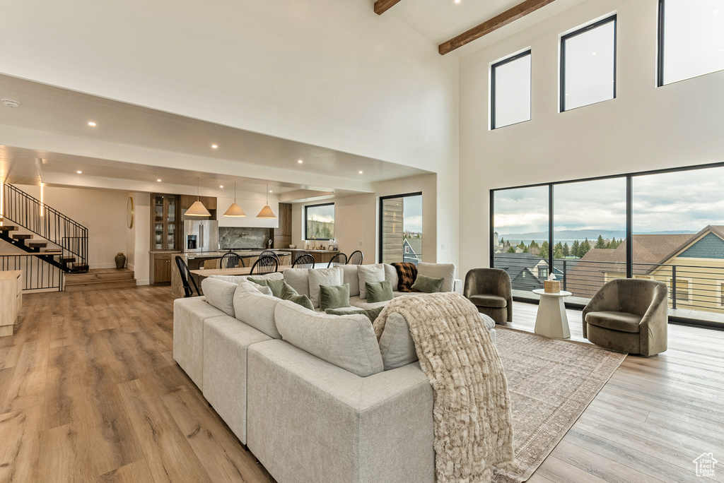 681 N LOCHWOOD DR Garden City, UT 84028