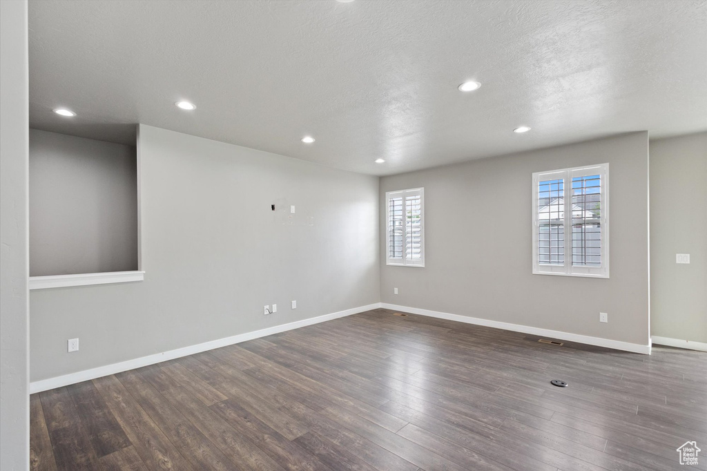 8111 W JOE DR Magna, UT 84044