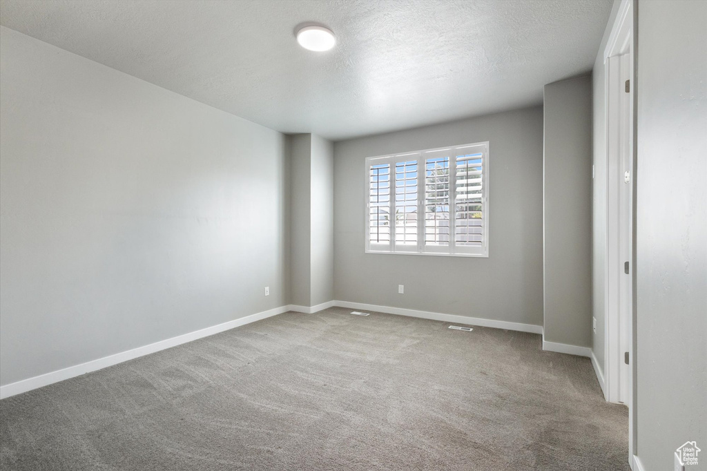 8111 W JOE DR Magna, UT 84044
