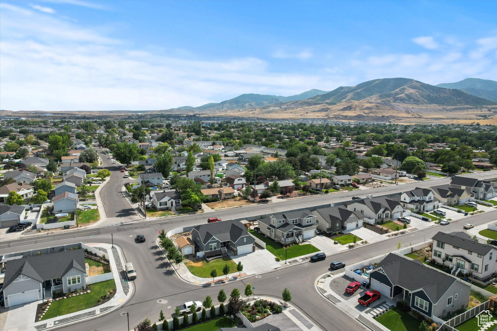 8111 W JOE DR Magna, UT 84044