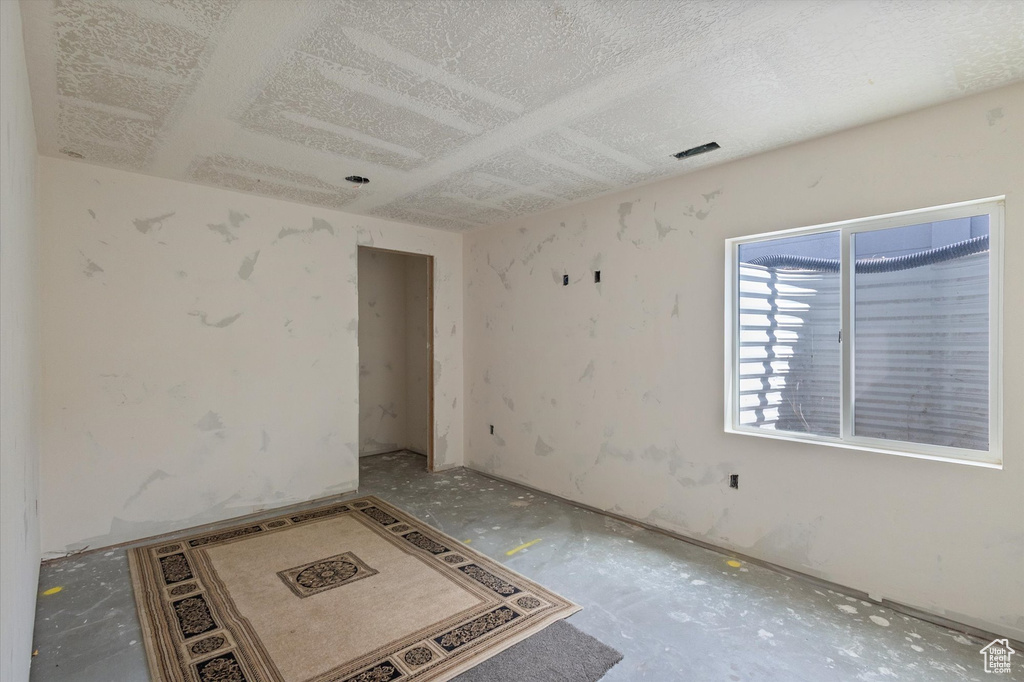 8111 W JOE DR Magna, UT 84044