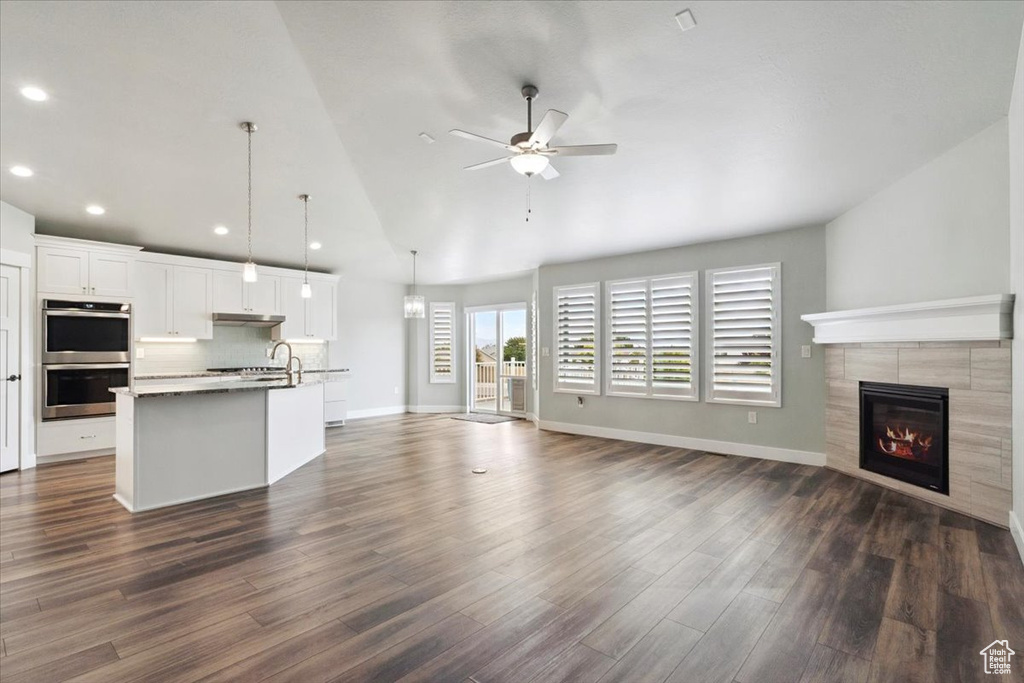 8499 S BOULDER CREEK RD West Jordan, UT 84081
